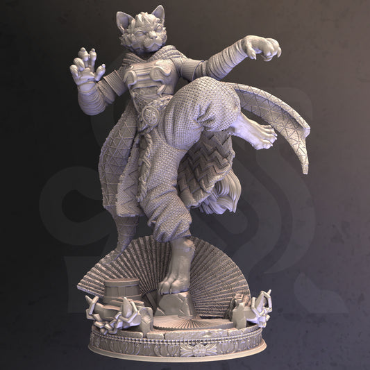 Tabaxi Female Unarmed Fighter Miniature 32mm Scale - Catfolk Monk Assassin by DM Stash